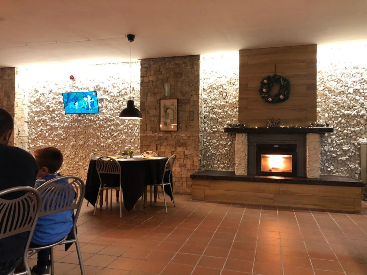 Villaggio Dello Sciatore Residence Paradiso Appartamenti E Monolocale Рокказаро Экстерьер фото
