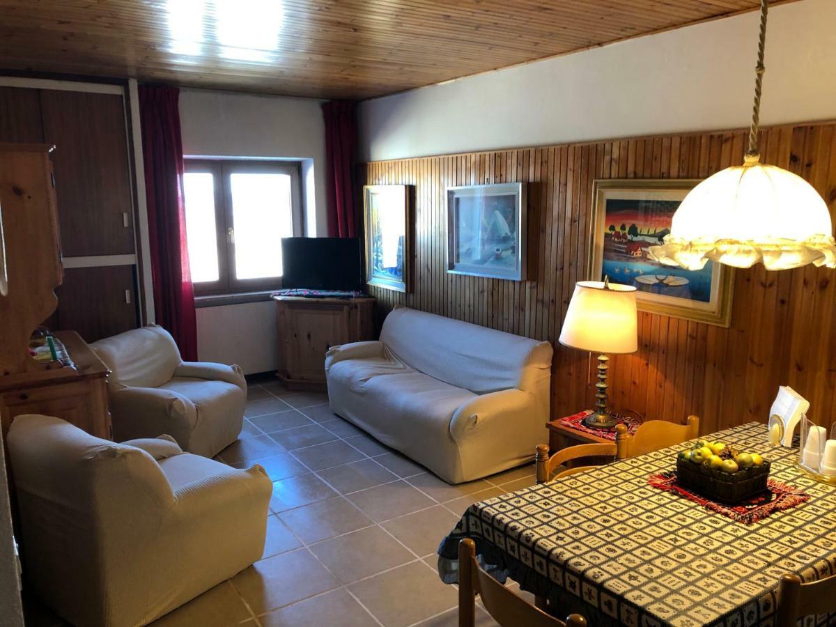 Villaggio Dello Sciatore Residence Paradiso Appartamenti E Monolocale Рокказаро Экстерьер фото
